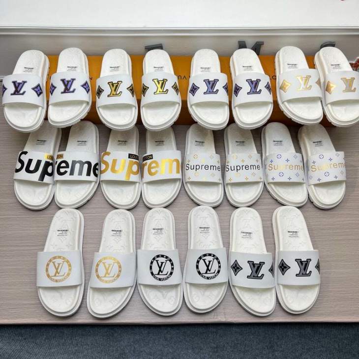 Picture of Louis Vuitton Slippers _SKULVsz38-44mnf03061426
